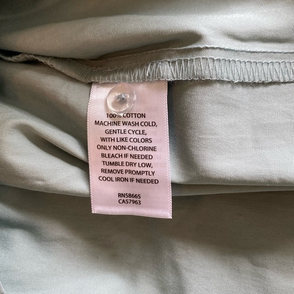 Open Edit Cold Shoulder Sea foam green poplin top Size Medium New - Picture 6 of 6